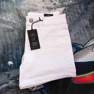 American eagle white TWILL shorts